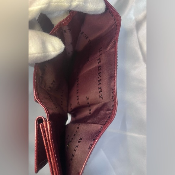 BURBERRY Red Nova-check Canvas Leather Bifold Wallet - Picture 6 of 15